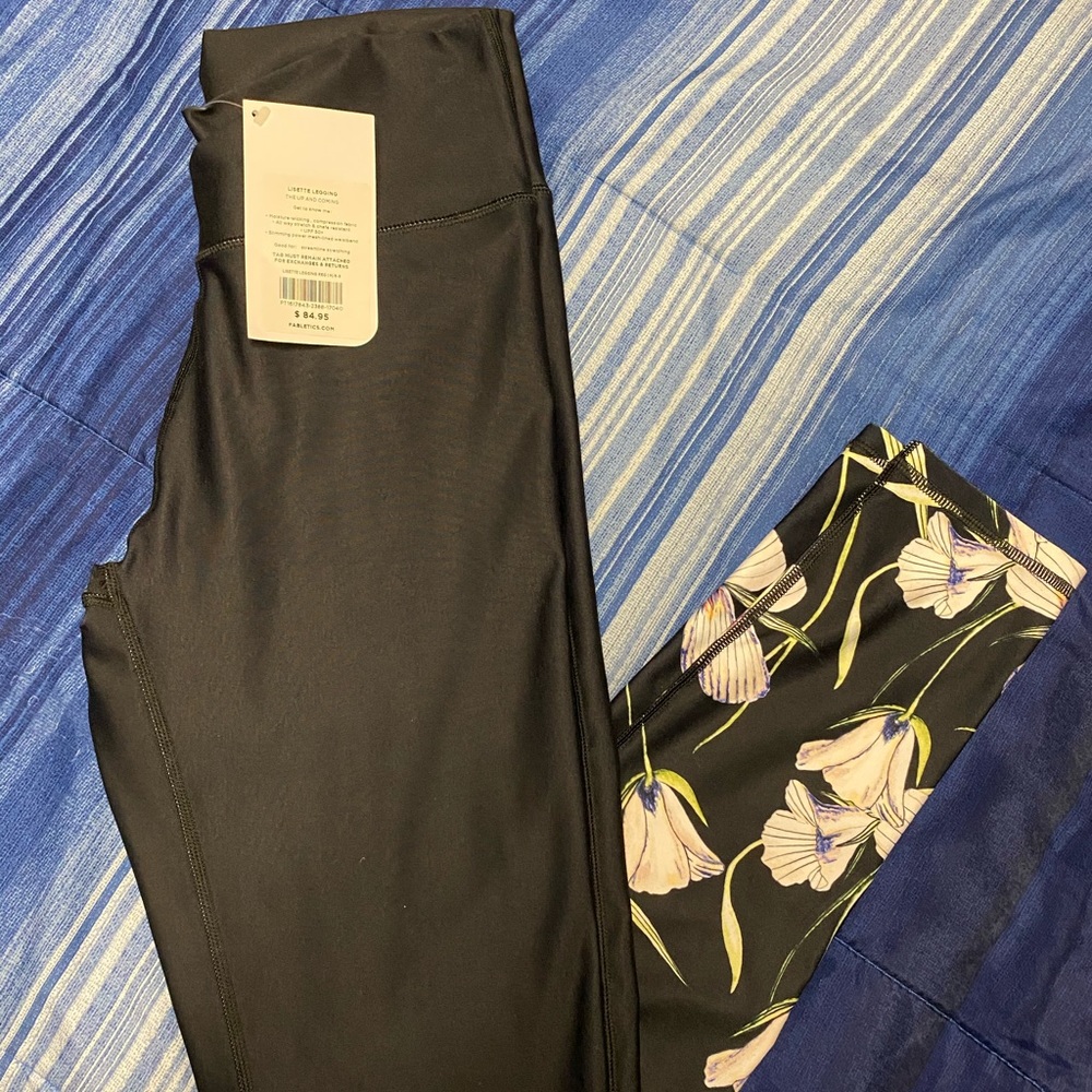 Fabletics leggings - Picture 4 of 4